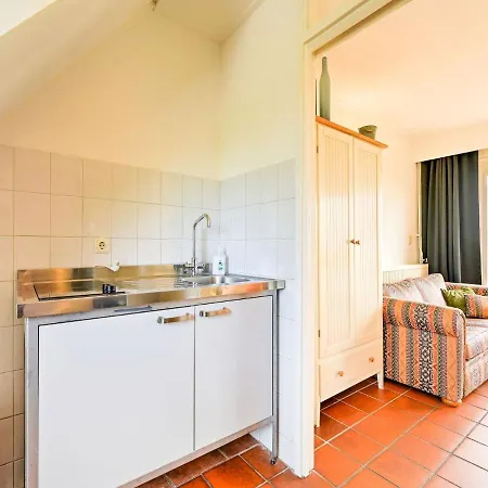 Rustic Holiday In With Garden